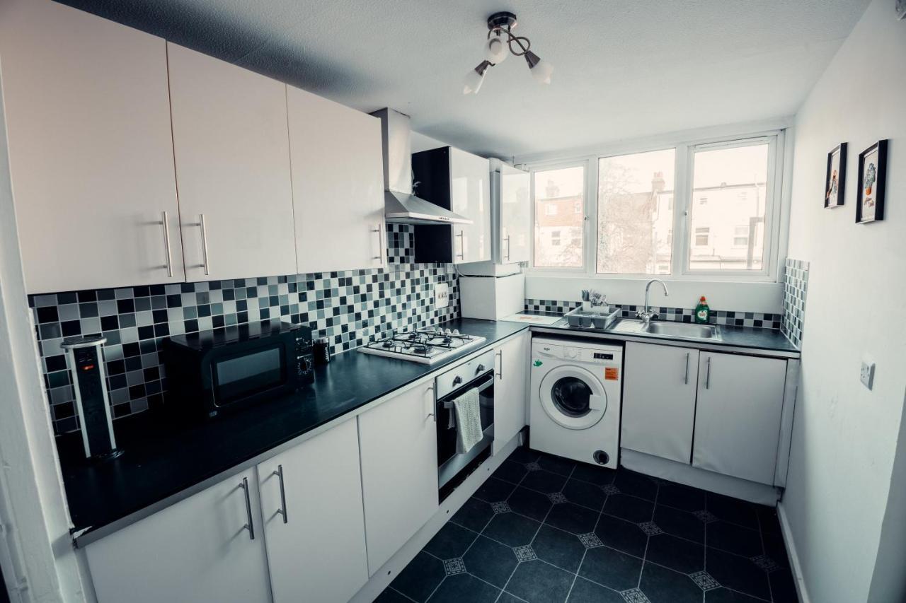 Comfy Home-Wood Green Лондон Экстерьер фото