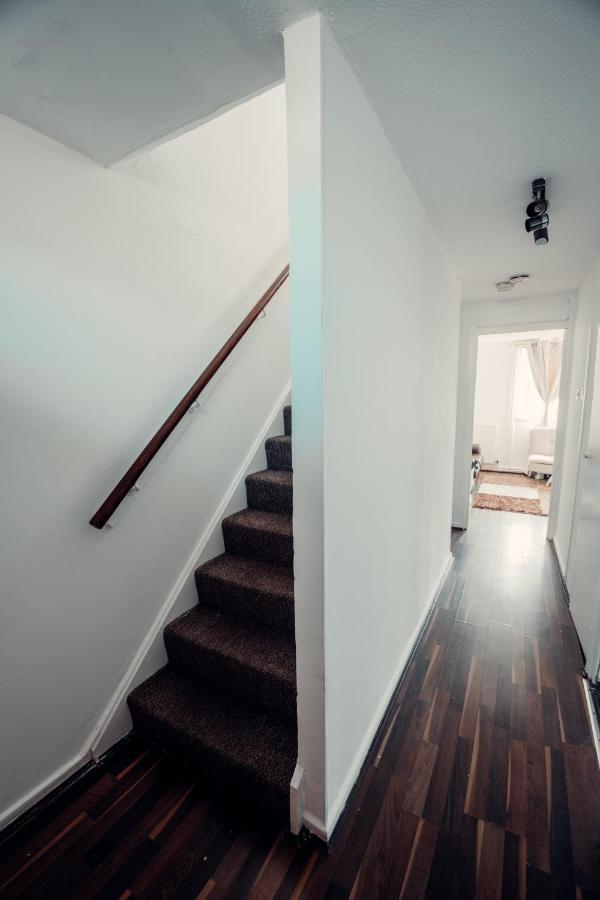 Comfy Home-Wood Green Лондон Экстерьер фото